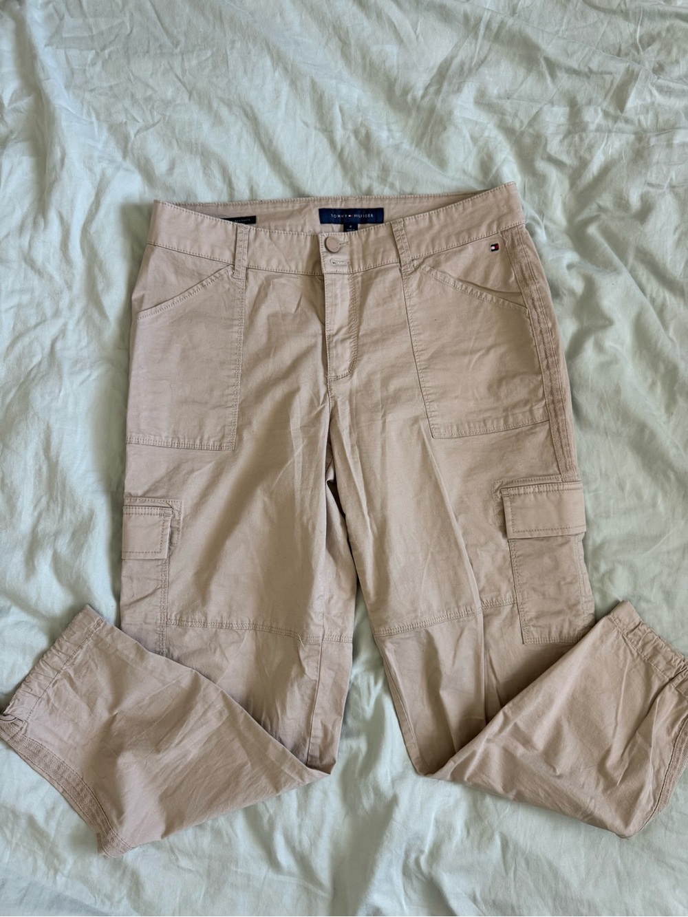 Tommy Hilfiger womens Khaki Cargo Pants Adjustable leg size 8